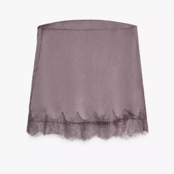 Zara Satin Effect Lace Top - Picture 6 of 6
